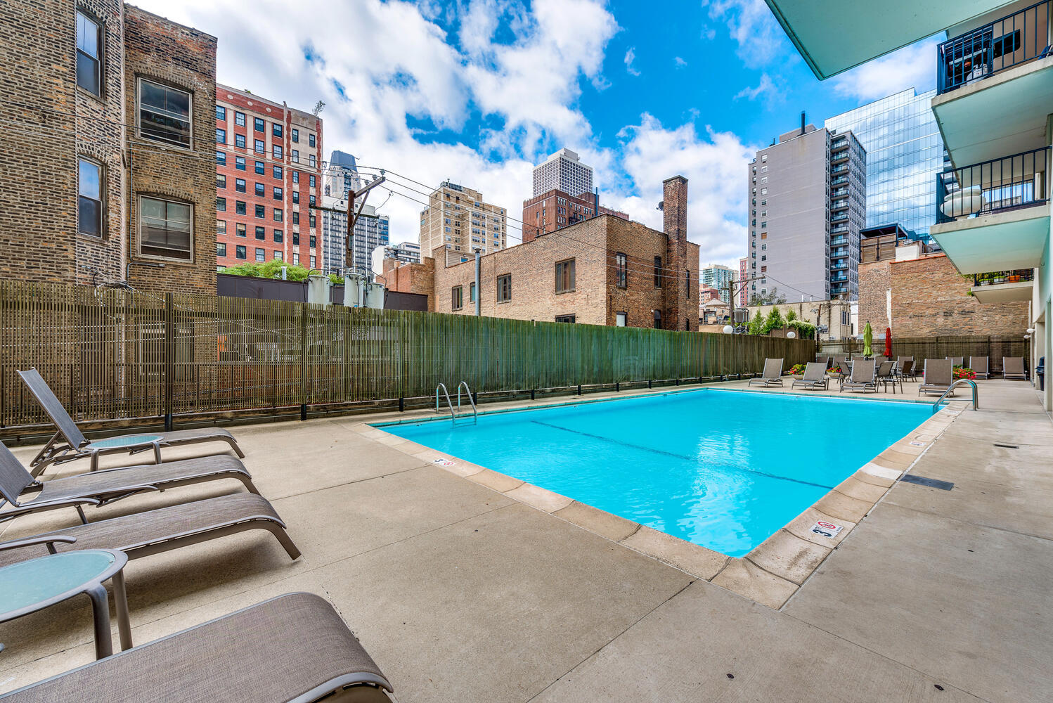 71 E Division Street Unit: 1403
