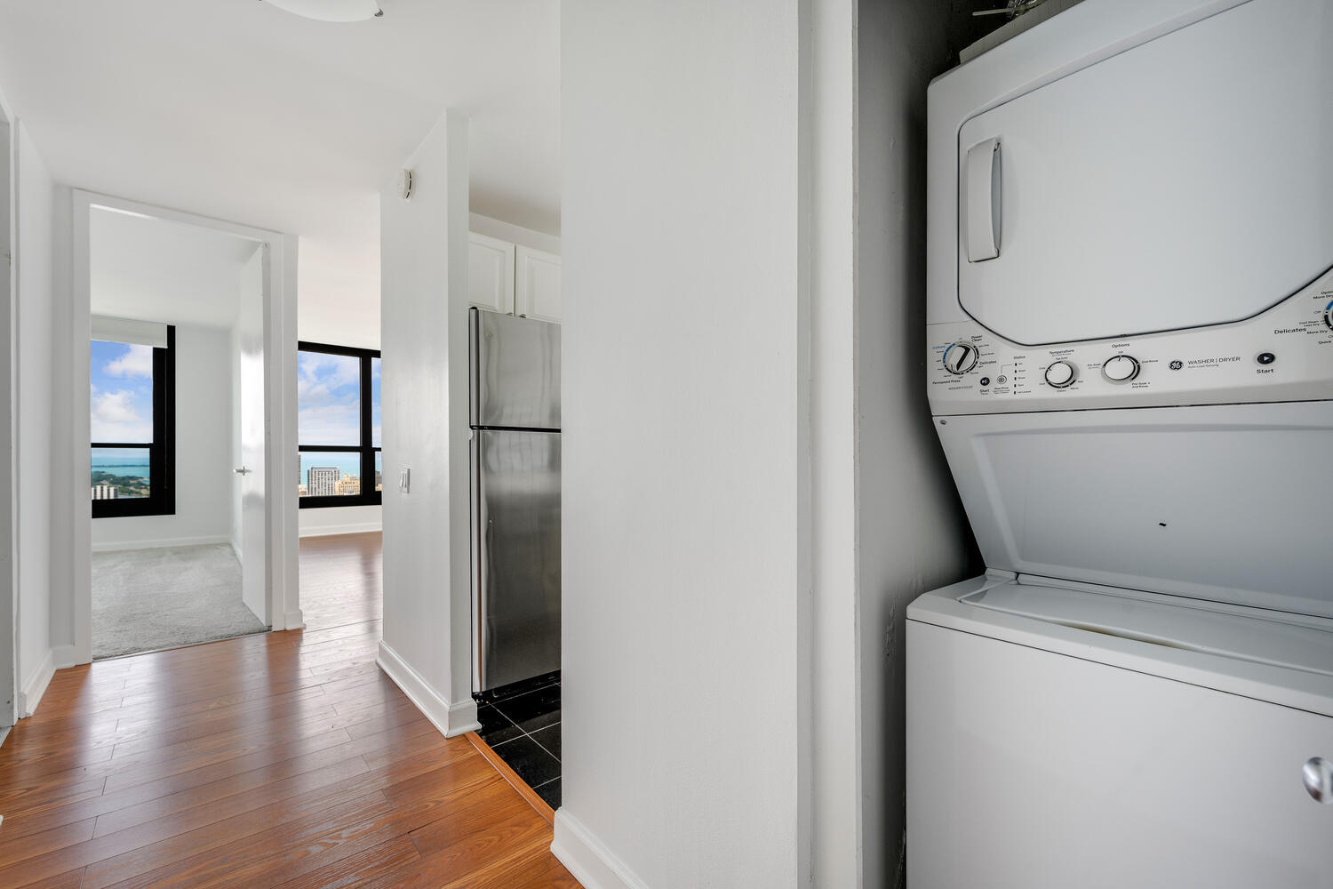 1030 N STATE Street Unit: 40E