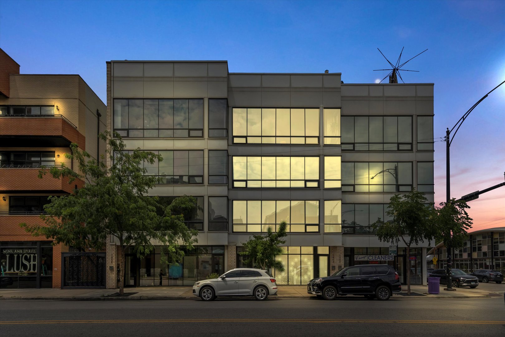 1406 W Chicago Avenue Unit: 2
