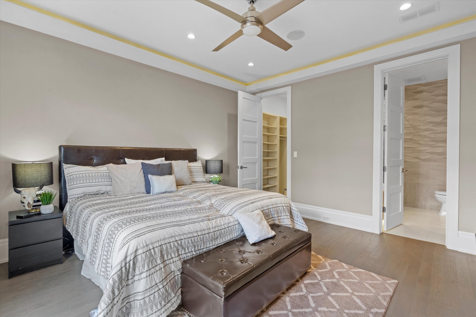 1406 W Chicago Avenue Unit: 2