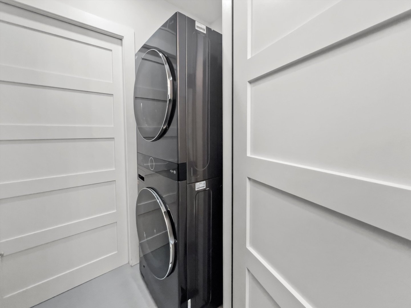 1406 W Chicago Avenue Unit: 2