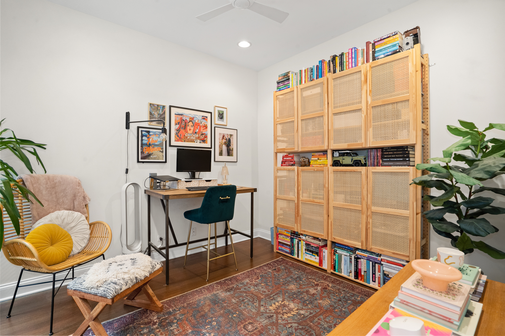 2118 W RICE Street Unit: 4