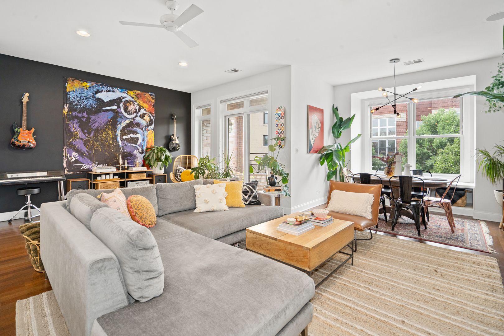 2118 W RICE Street Unit: 4