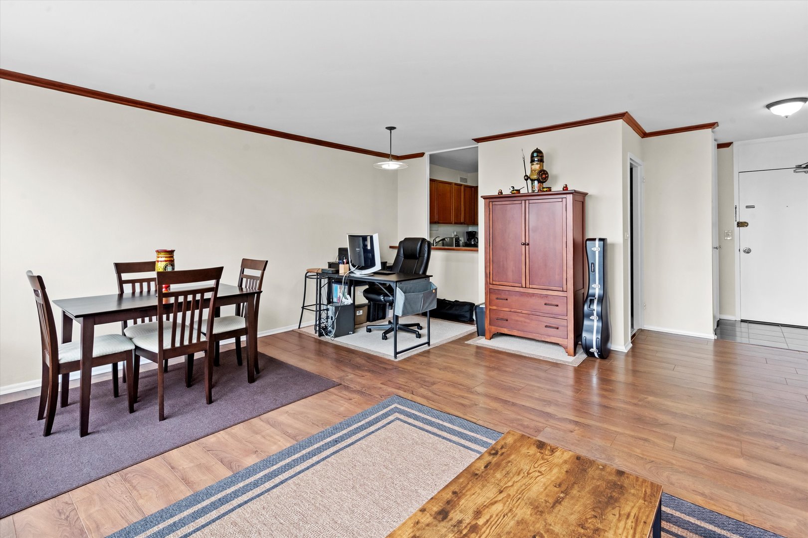 1255 N Sandburg Terrace Unit: 509