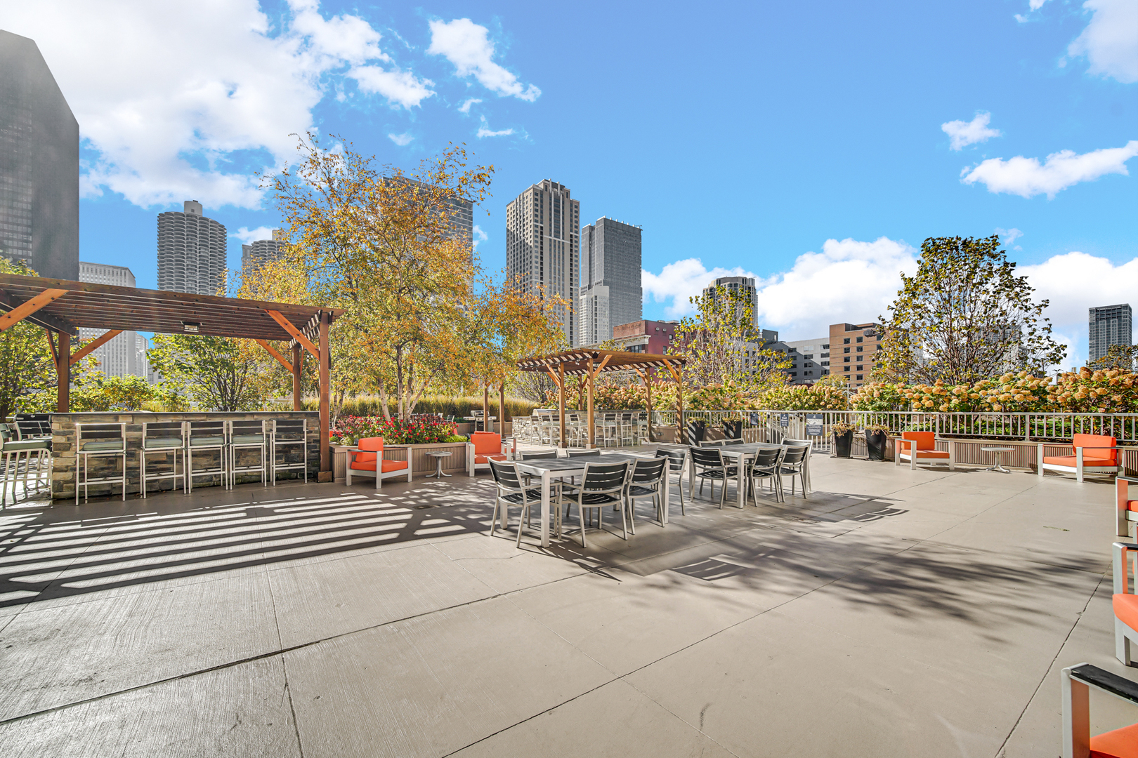 545 N DEARBORN Street Unit: 3006