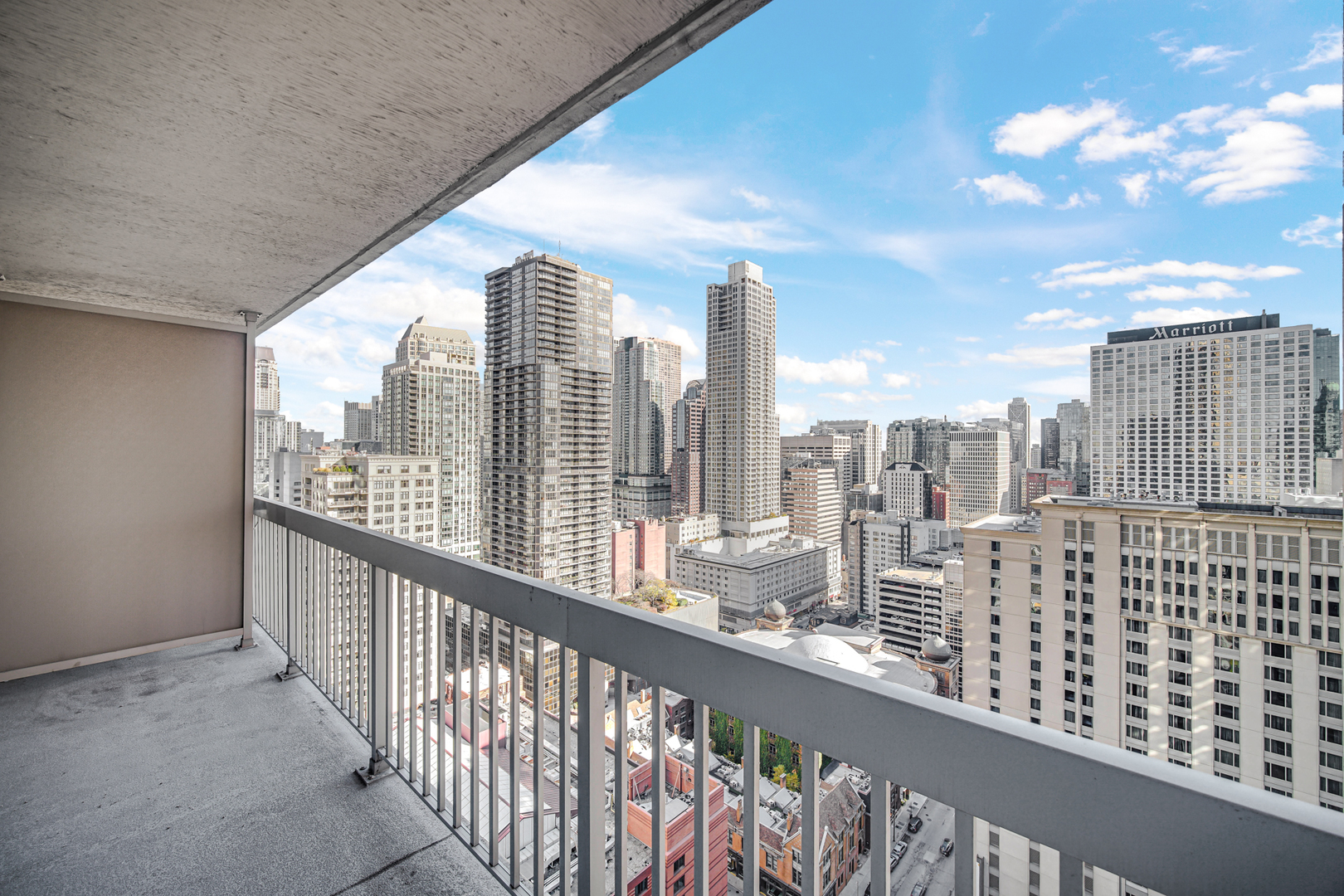 545 N DEARBORN Street Unit: 3006