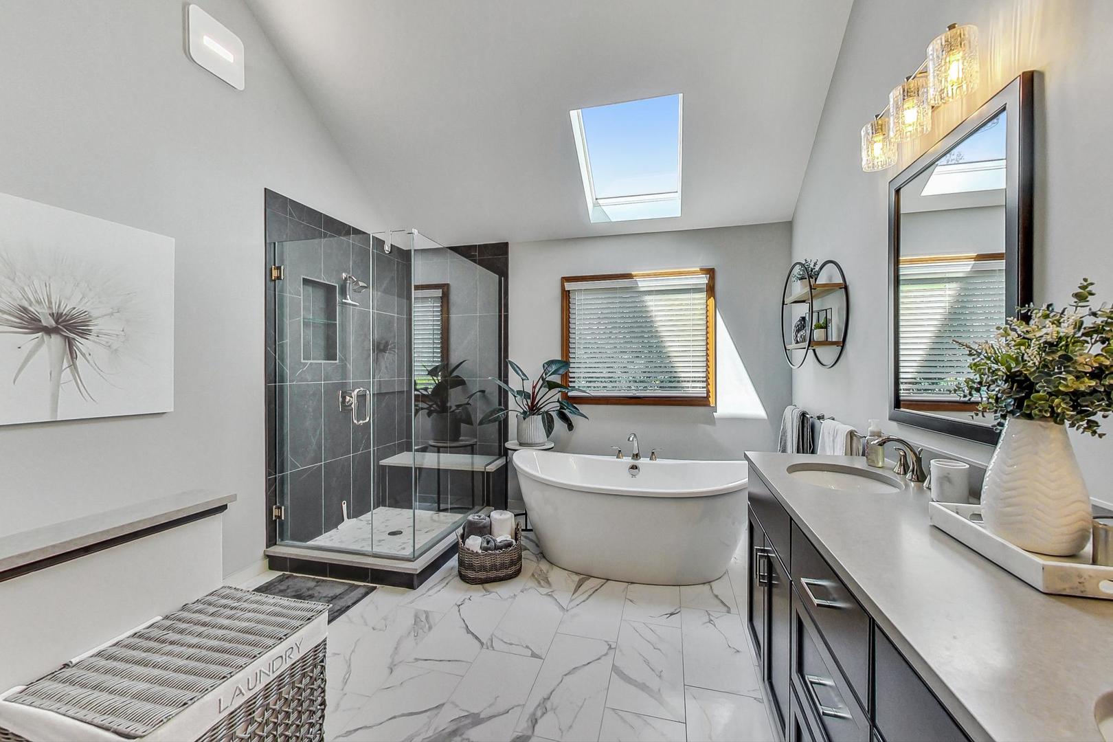 2111 Overstreet Court