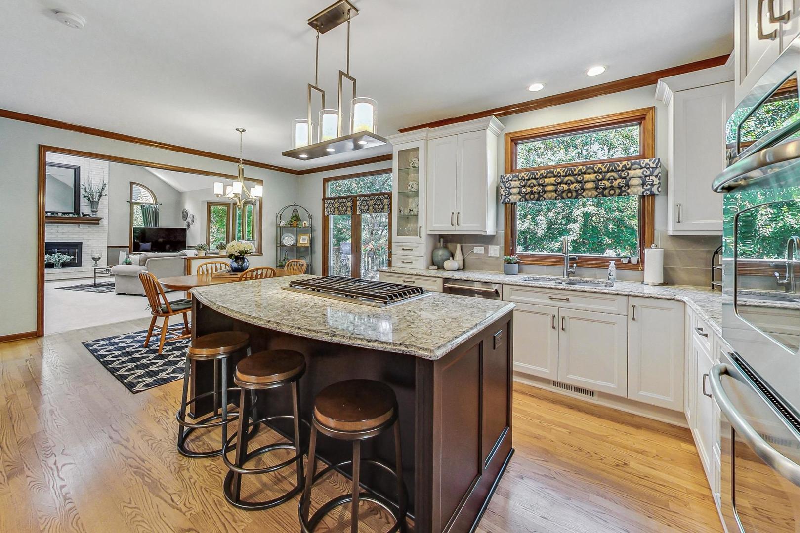 2111 Overstreet Court