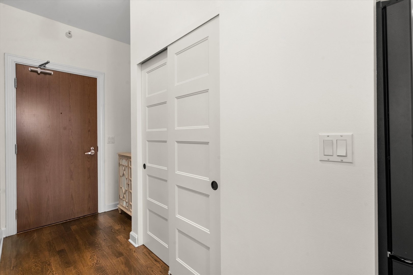 233 E 13TH Street Unit: 1308