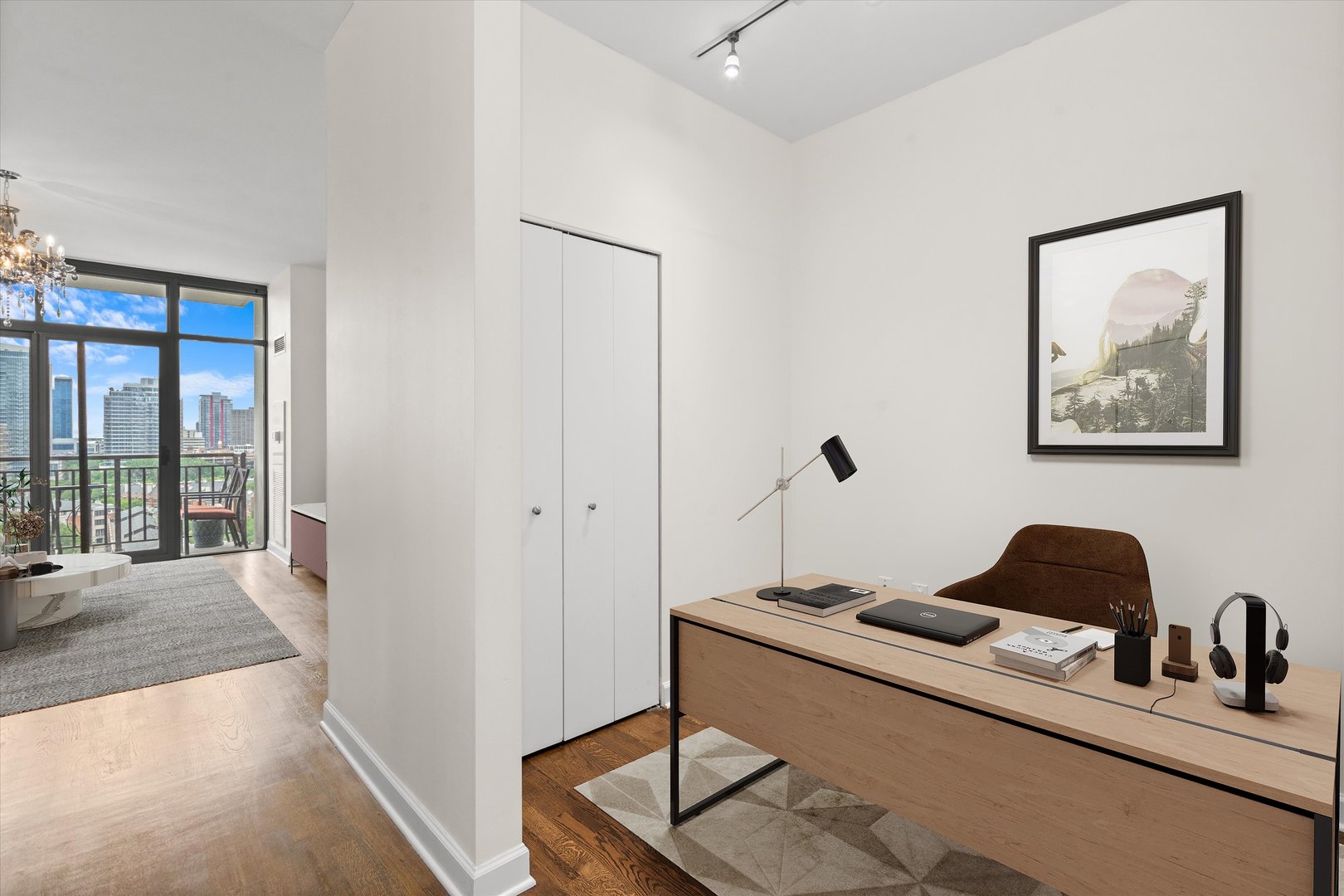 233 E 13TH Street Unit: 1308