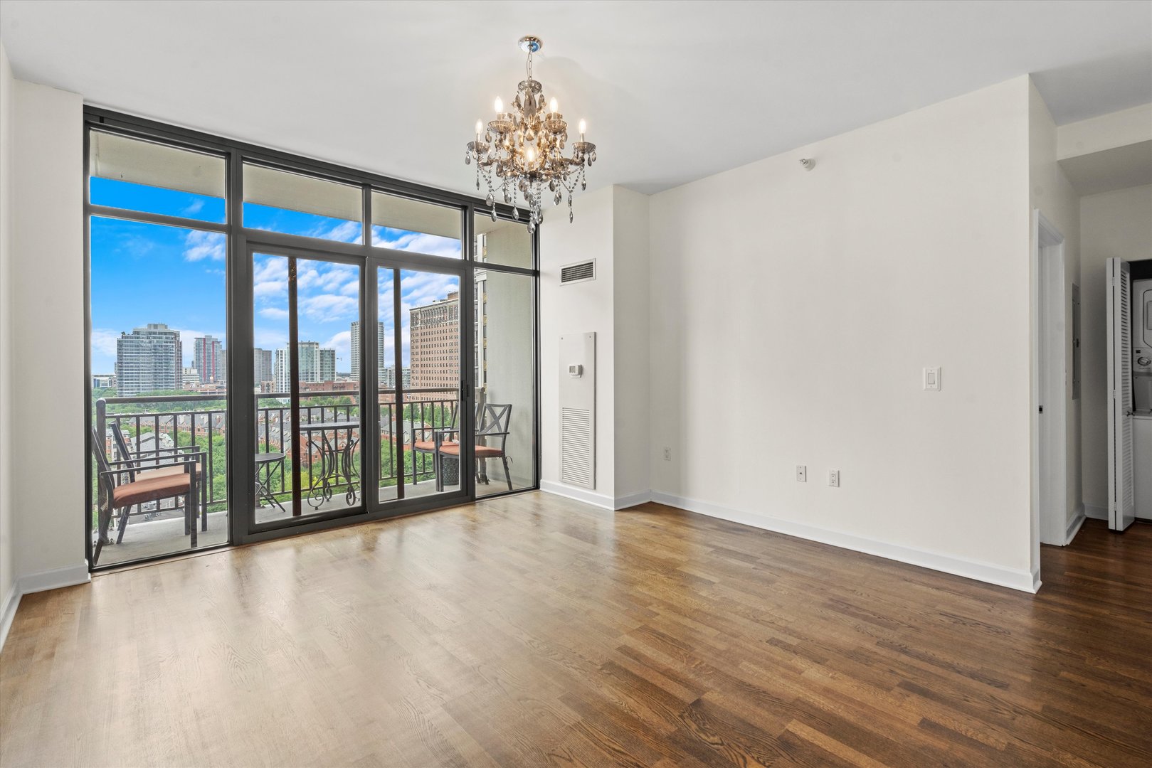 233 E 13TH Street Unit: 1308