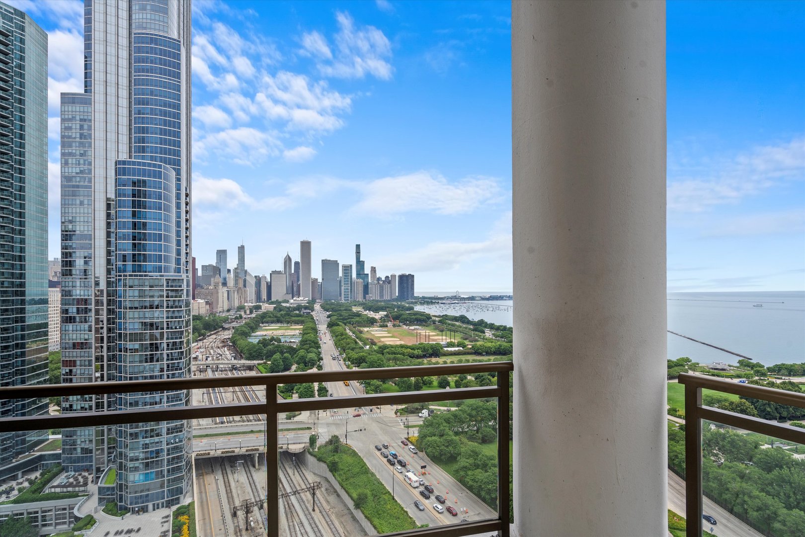 233 E 13TH Street Unit: 1308