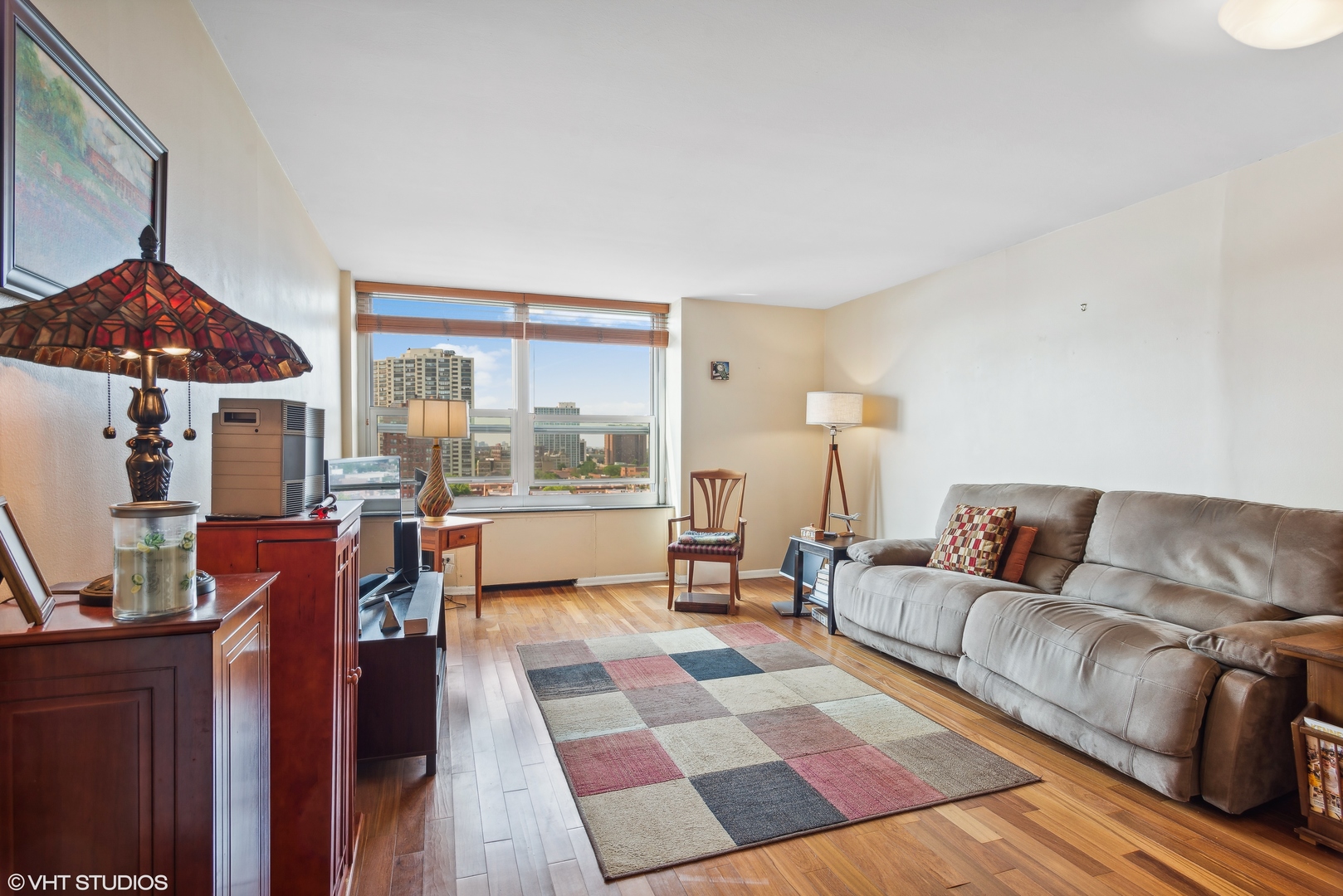 720 W GORDON Terrace Unit: 11M