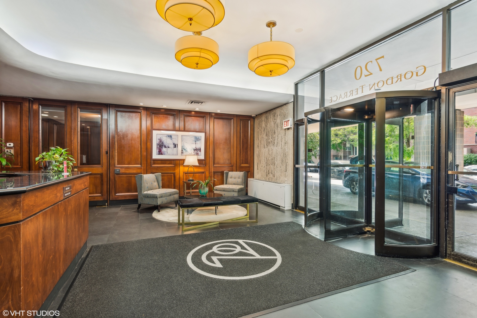 720 W GORDON Terrace Unit: 11M