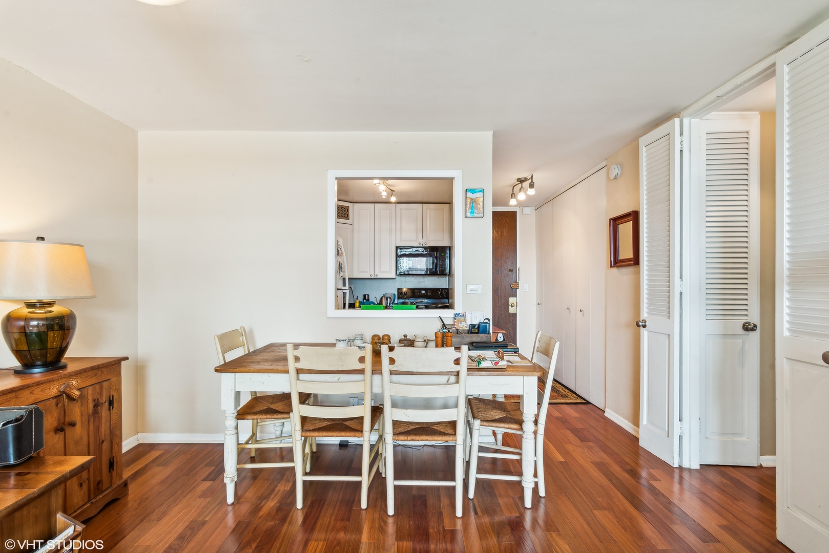 720 W GORDON Terrace Unit: 11M