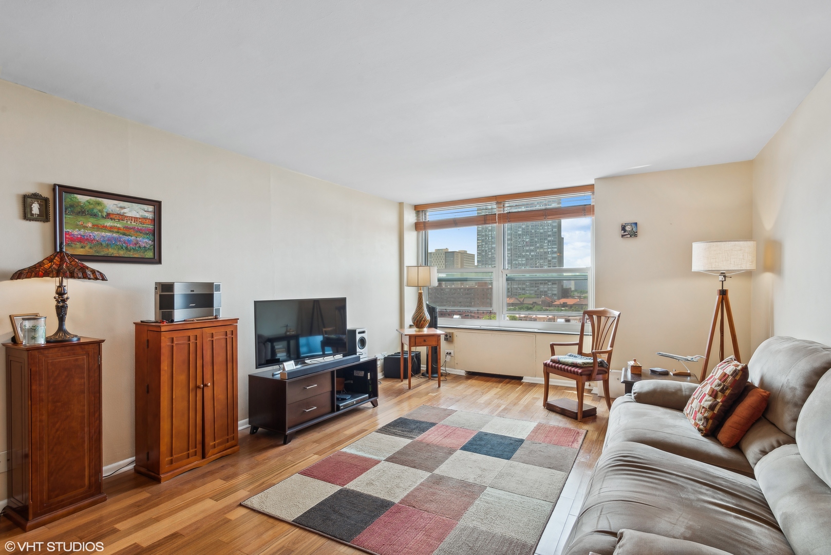 720 W GORDON Terrace Unit: 11M
