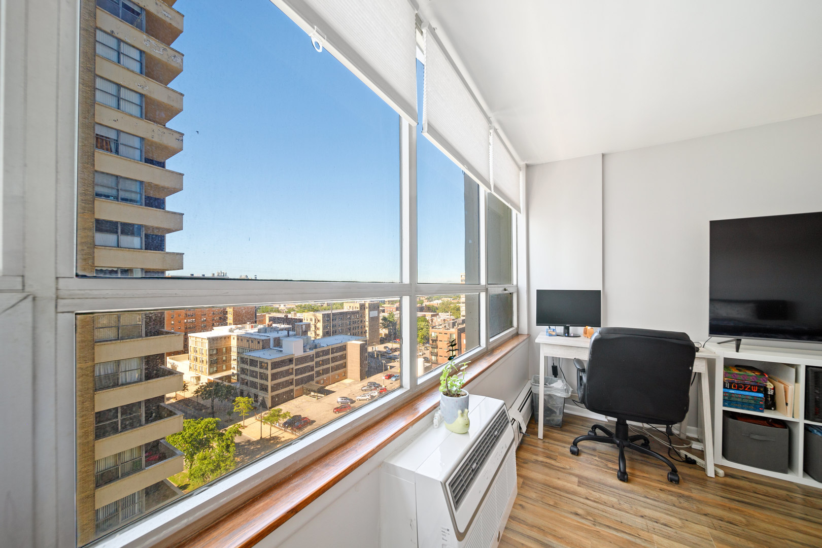 6171 N Sheridan Road Unit: 1204