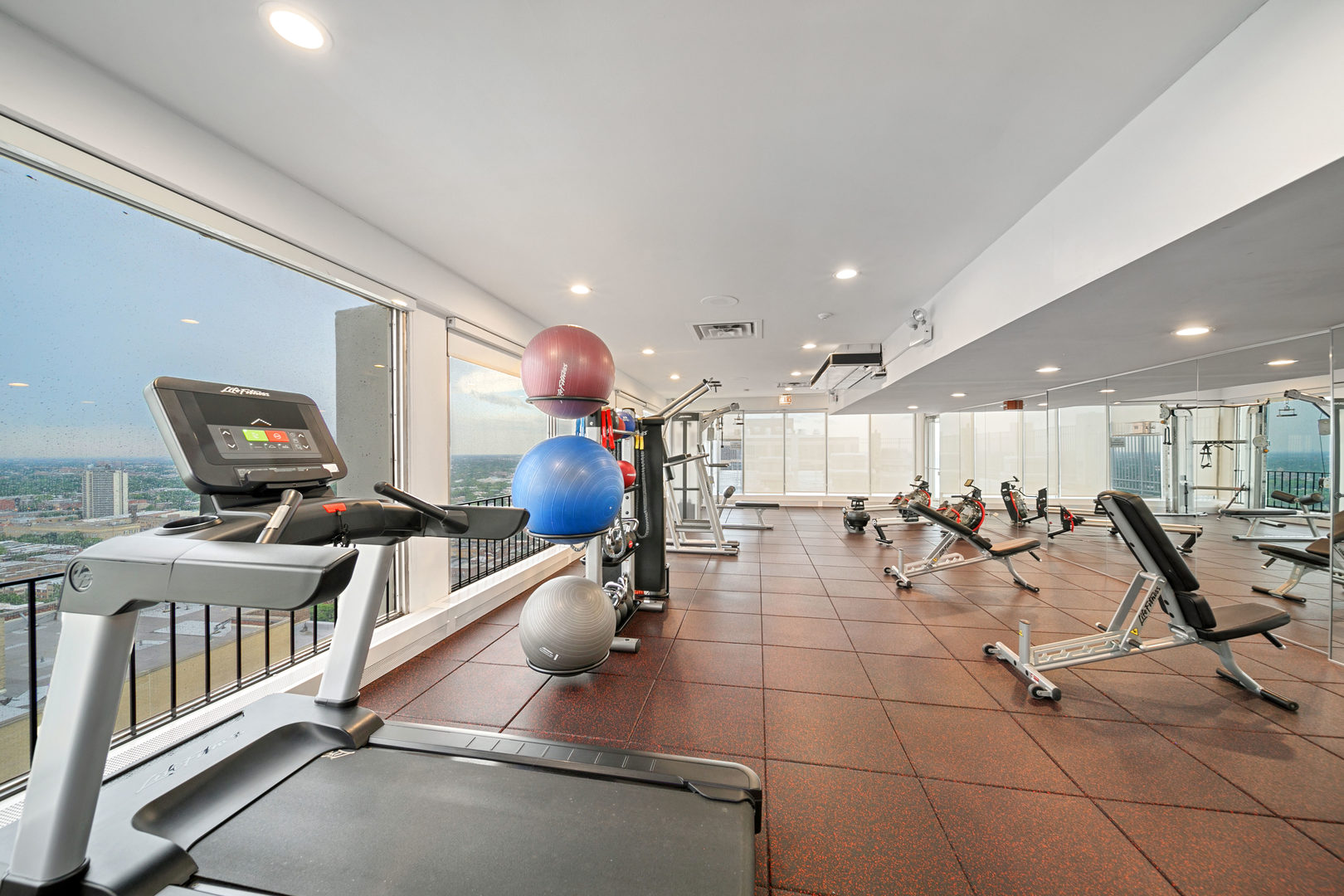 6171 N Sheridan Road Unit: 1204