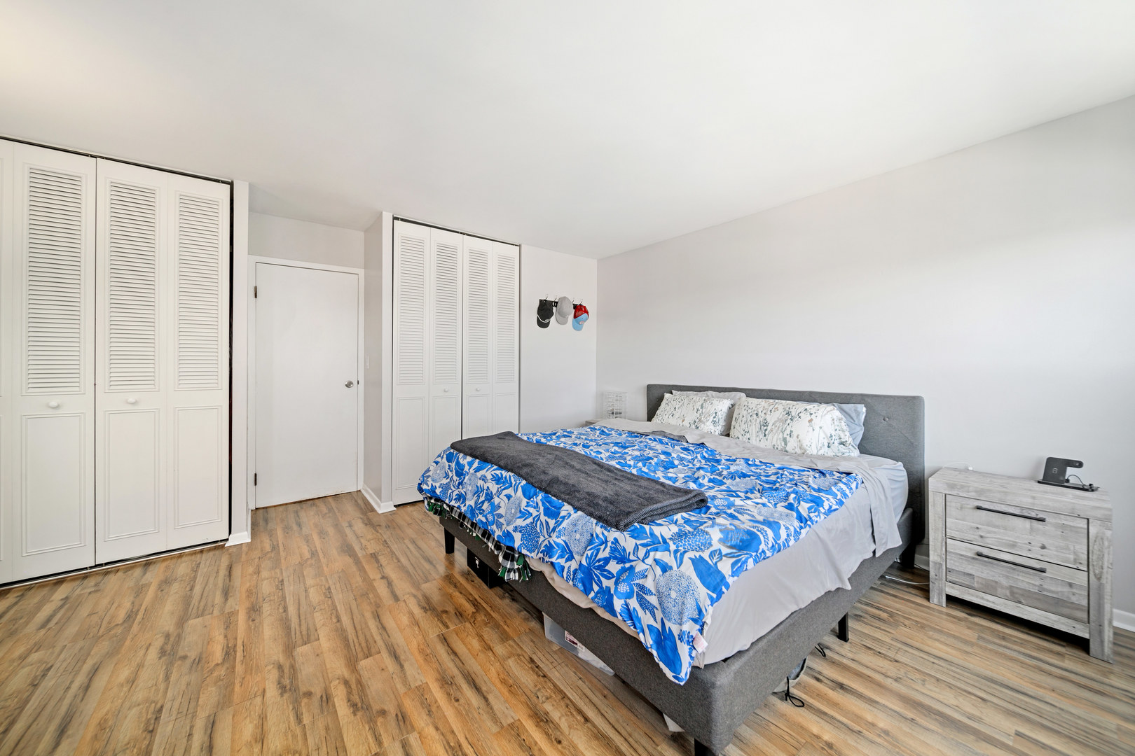 6171 N Sheridan Road Unit: 1204