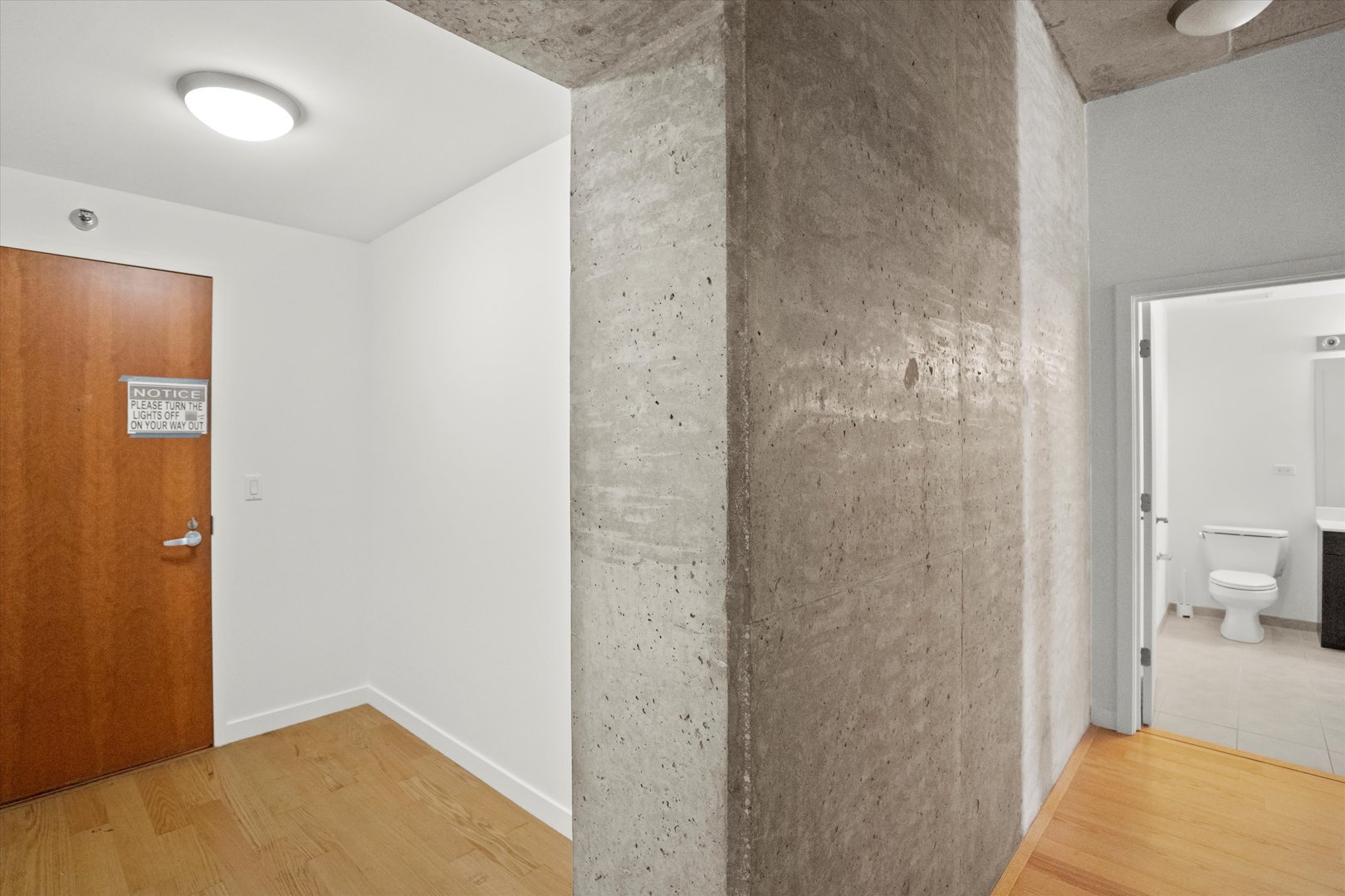 235 W Van Buren Street Unit: 3607
