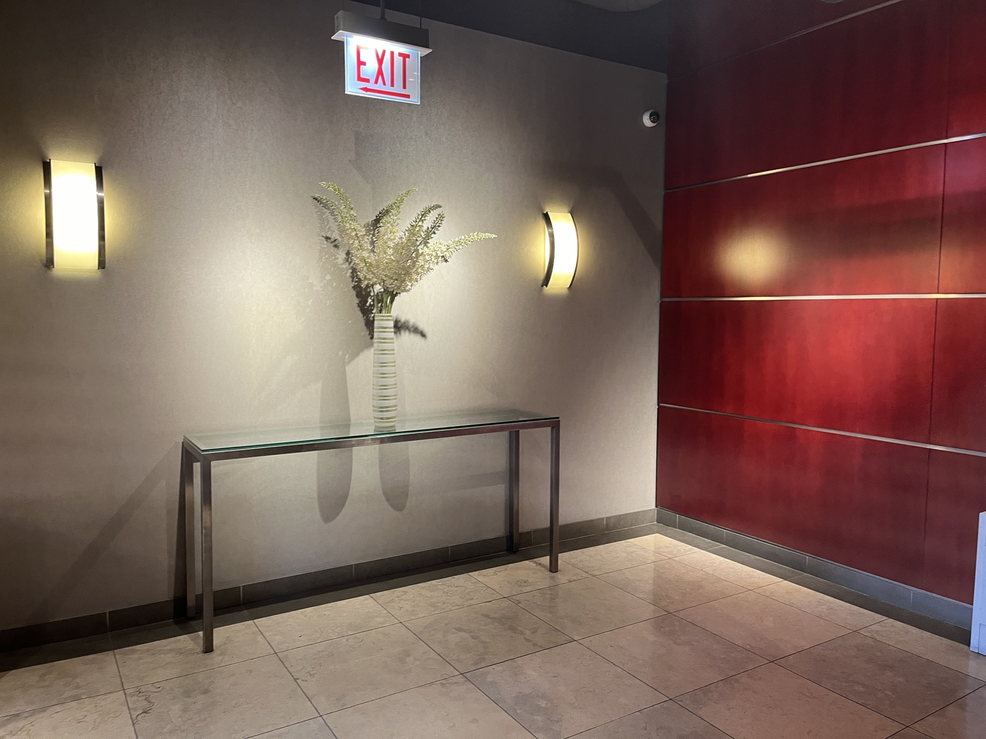 740 W Fulton Street Unit: 1008