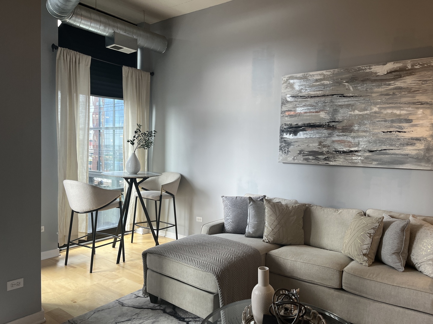 740 W Fulton Street Unit: 1008