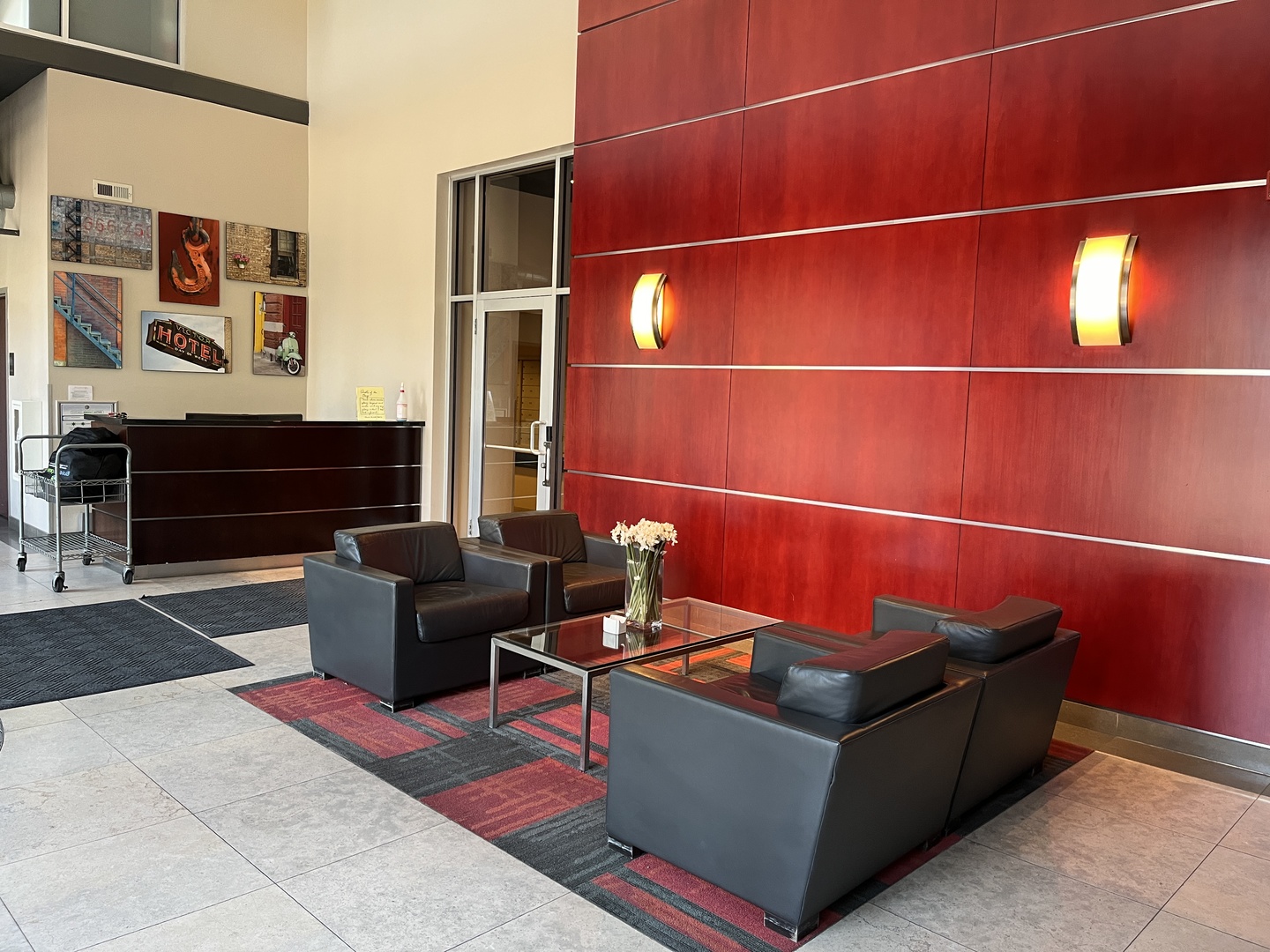 740 W Fulton Street Unit: 1008