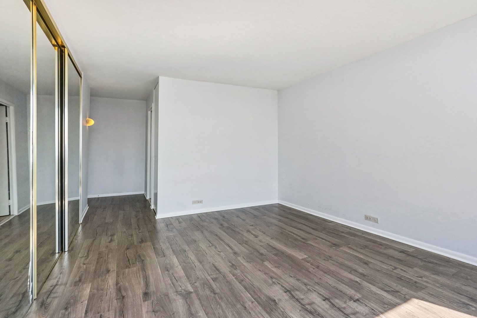 5445 N Sheridan Road Unit: 1901