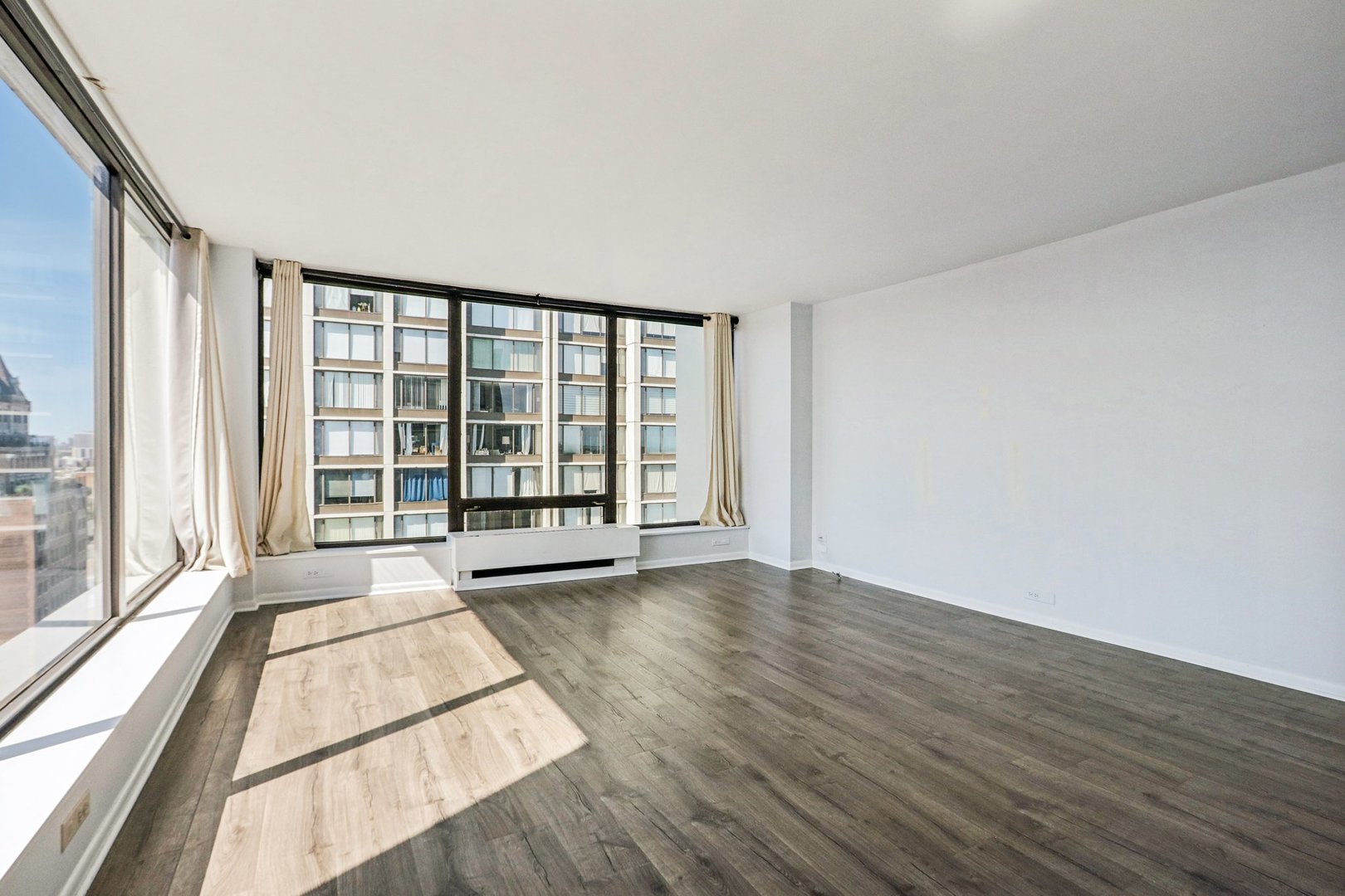 5445 N Sheridan Road Unit: 1901