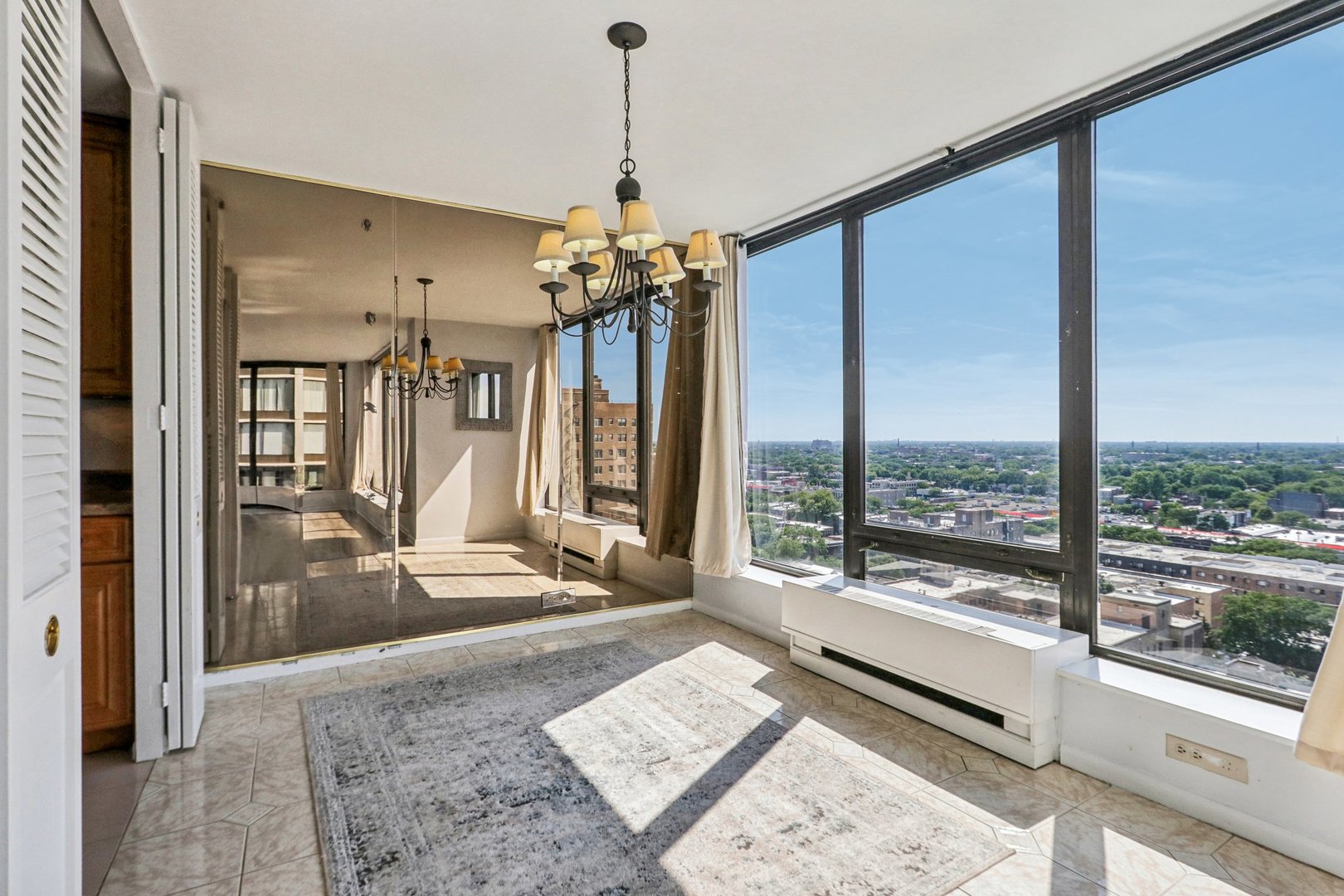 5445 N Sheridan Road Unit: 1901