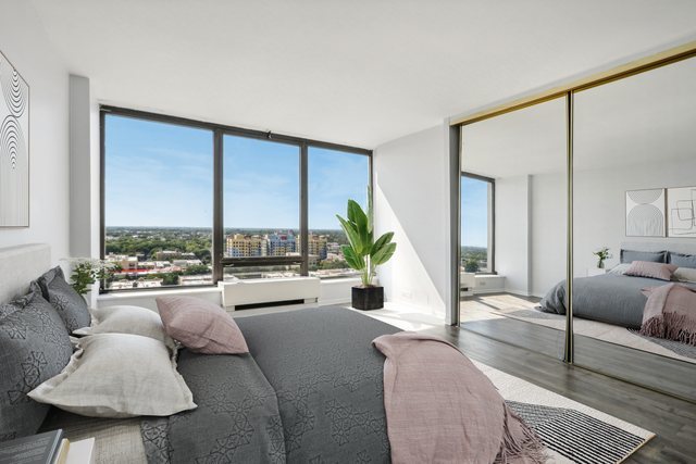 5445 N Sheridan Road Unit: 1901