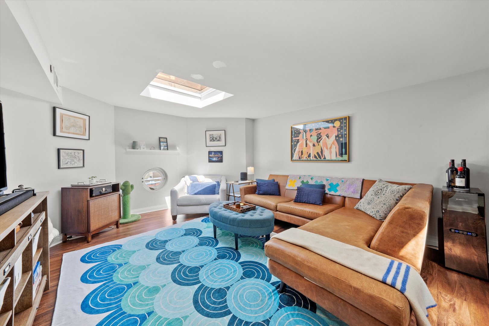 550 W Surf Street Unit: 522