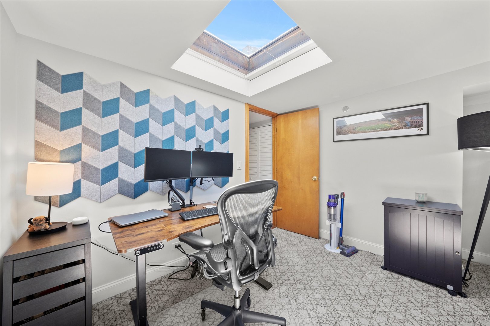 550 W Surf Street Unit: 522