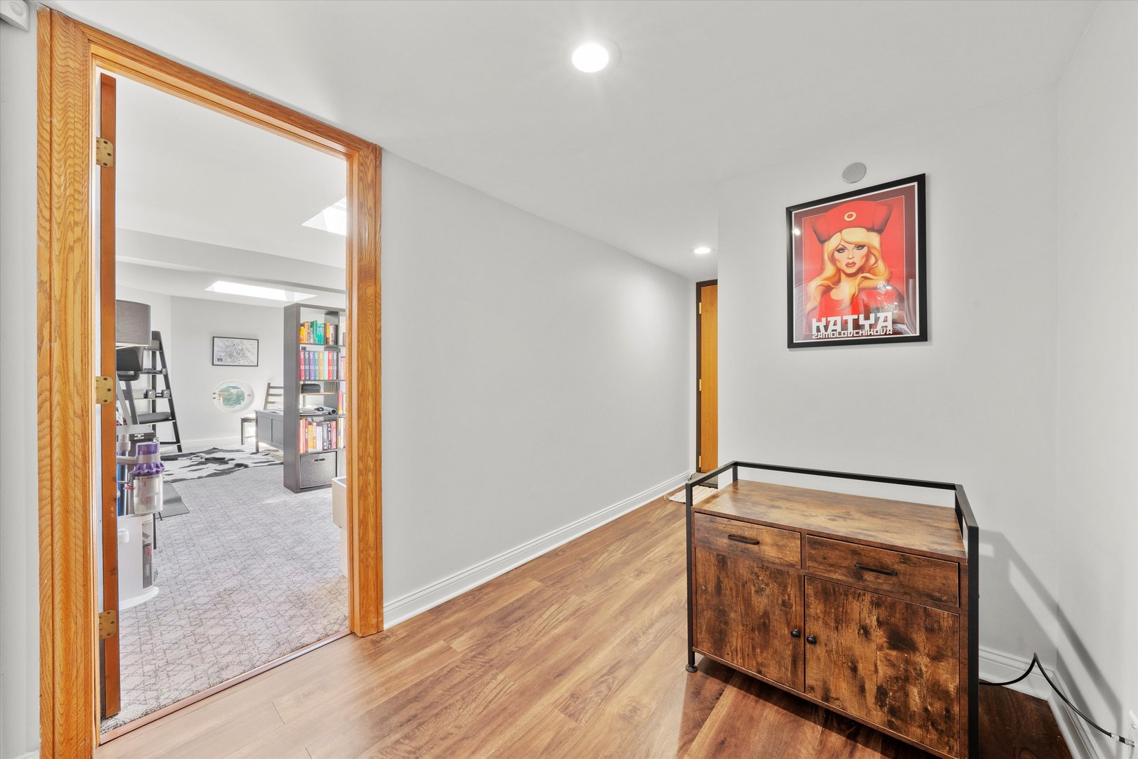 550 W Surf Street Unit: 522