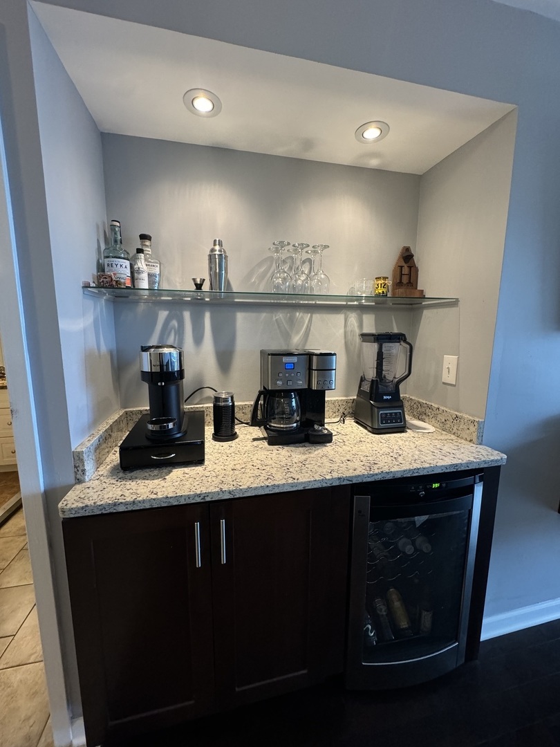 1560 N Sandburg Terrace Unit: 1507