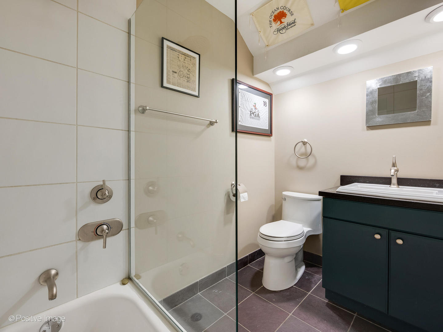 525 W Superior Street Unit: 627
