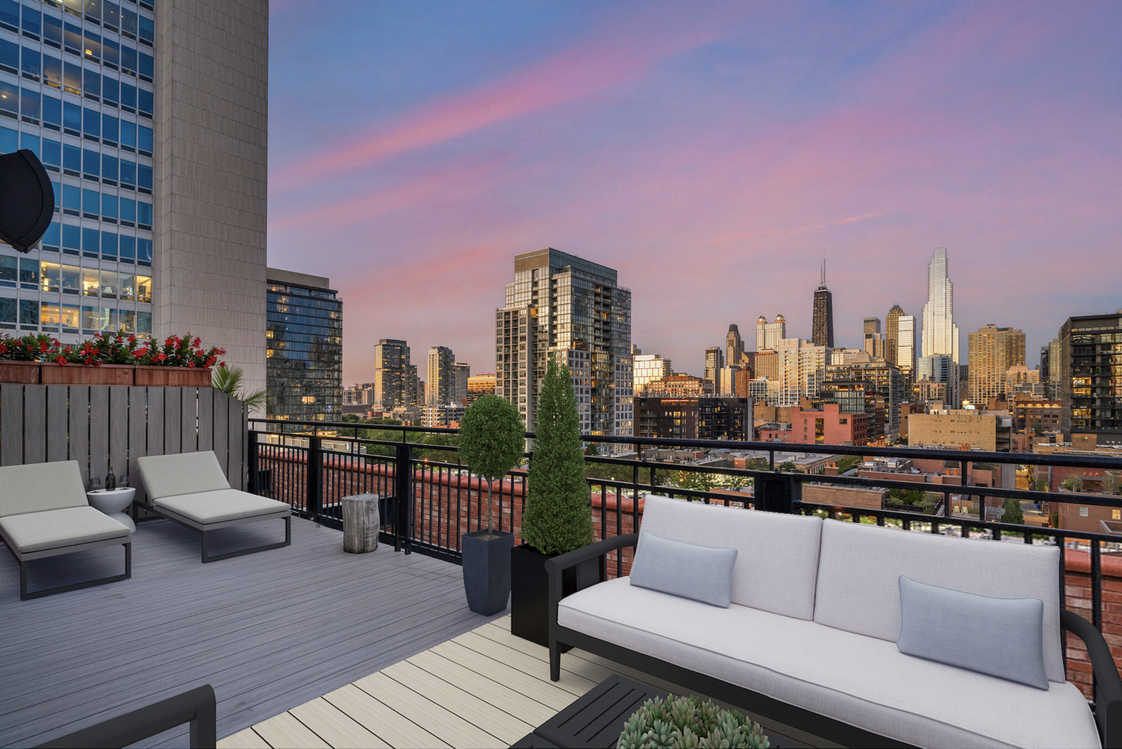525 W Superior Street Unit: 627