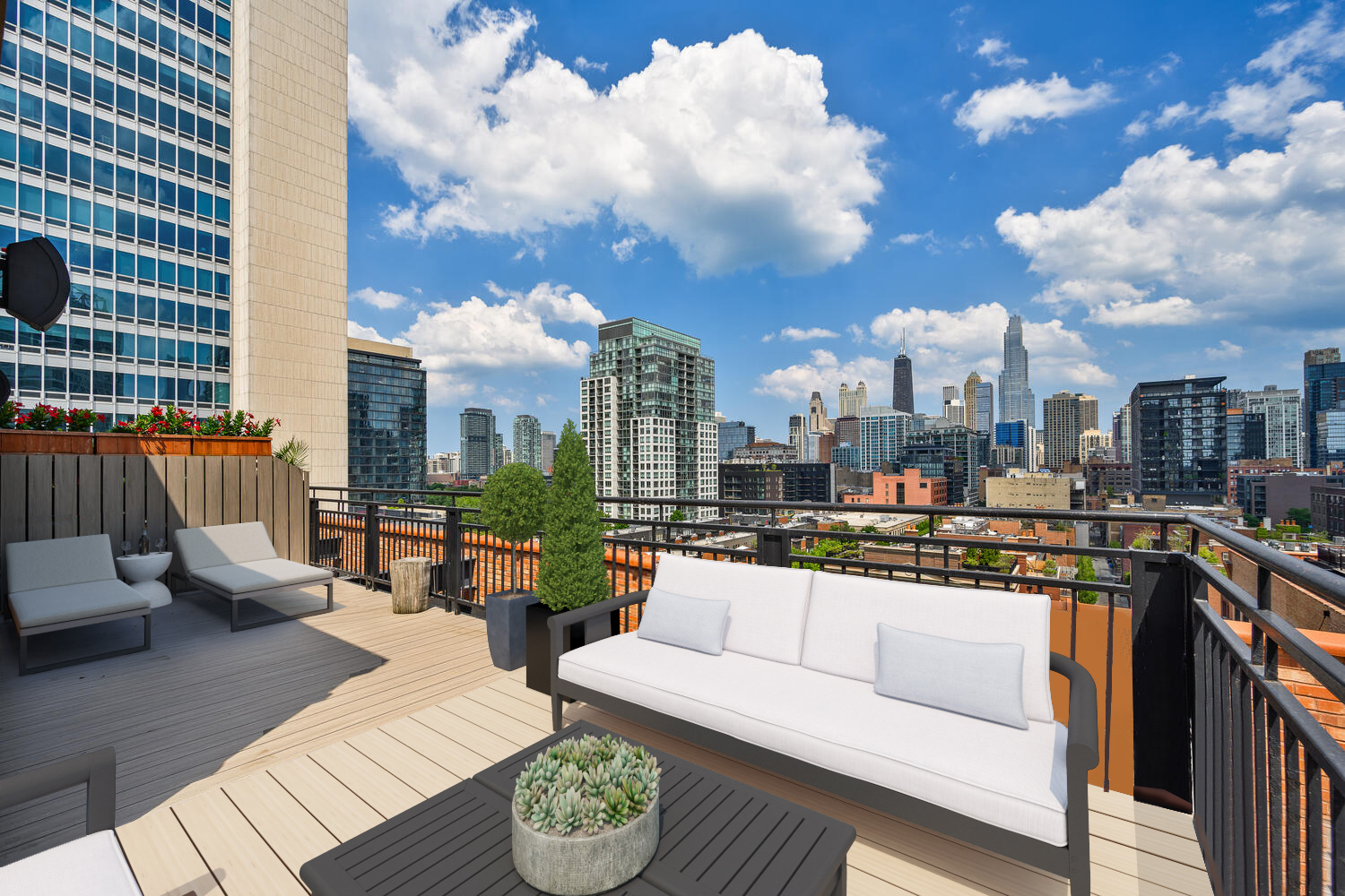 525 W Superior Street Unit: 627