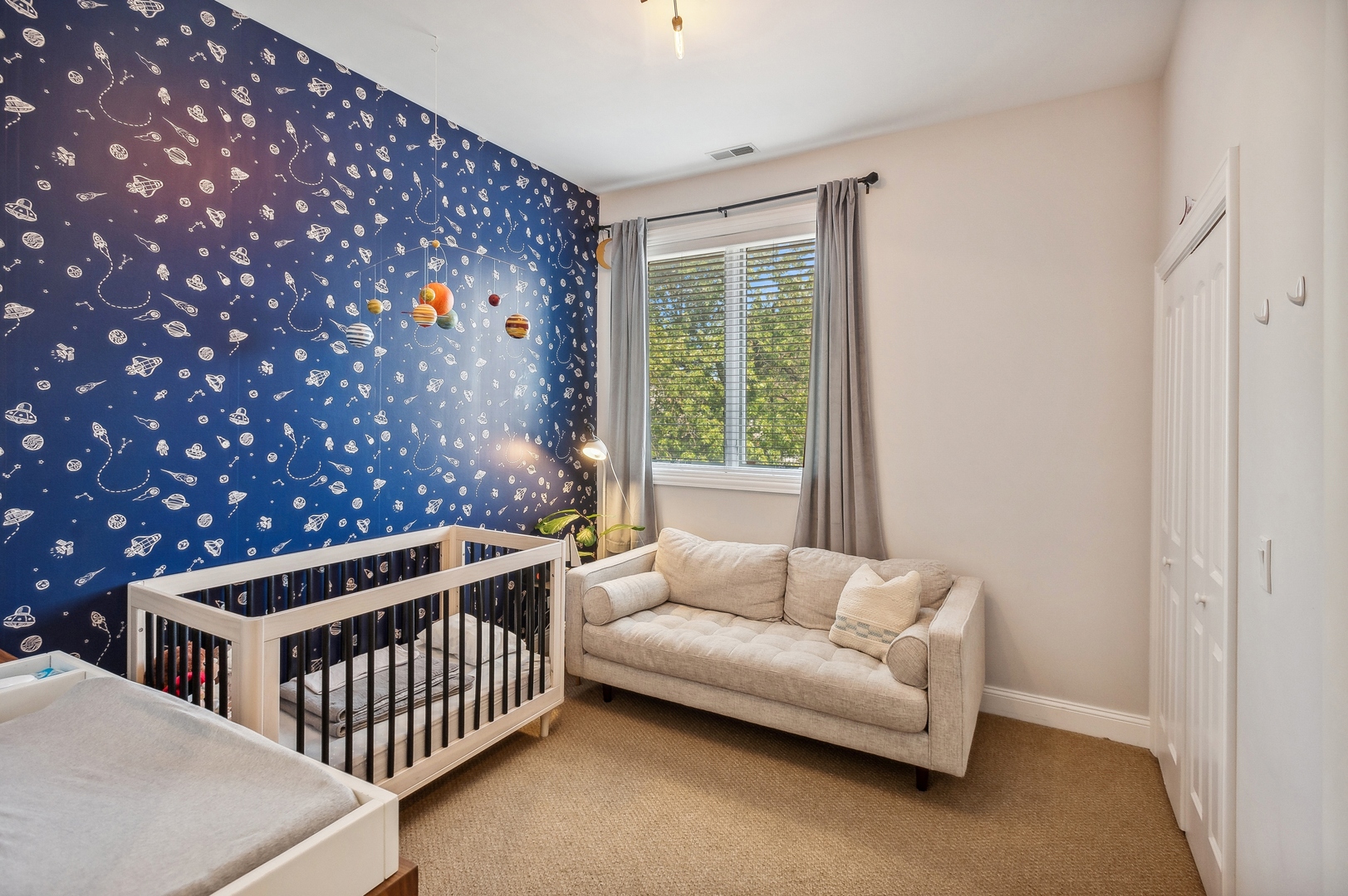 2931 N Milwaukee Avenue Unit: 2S