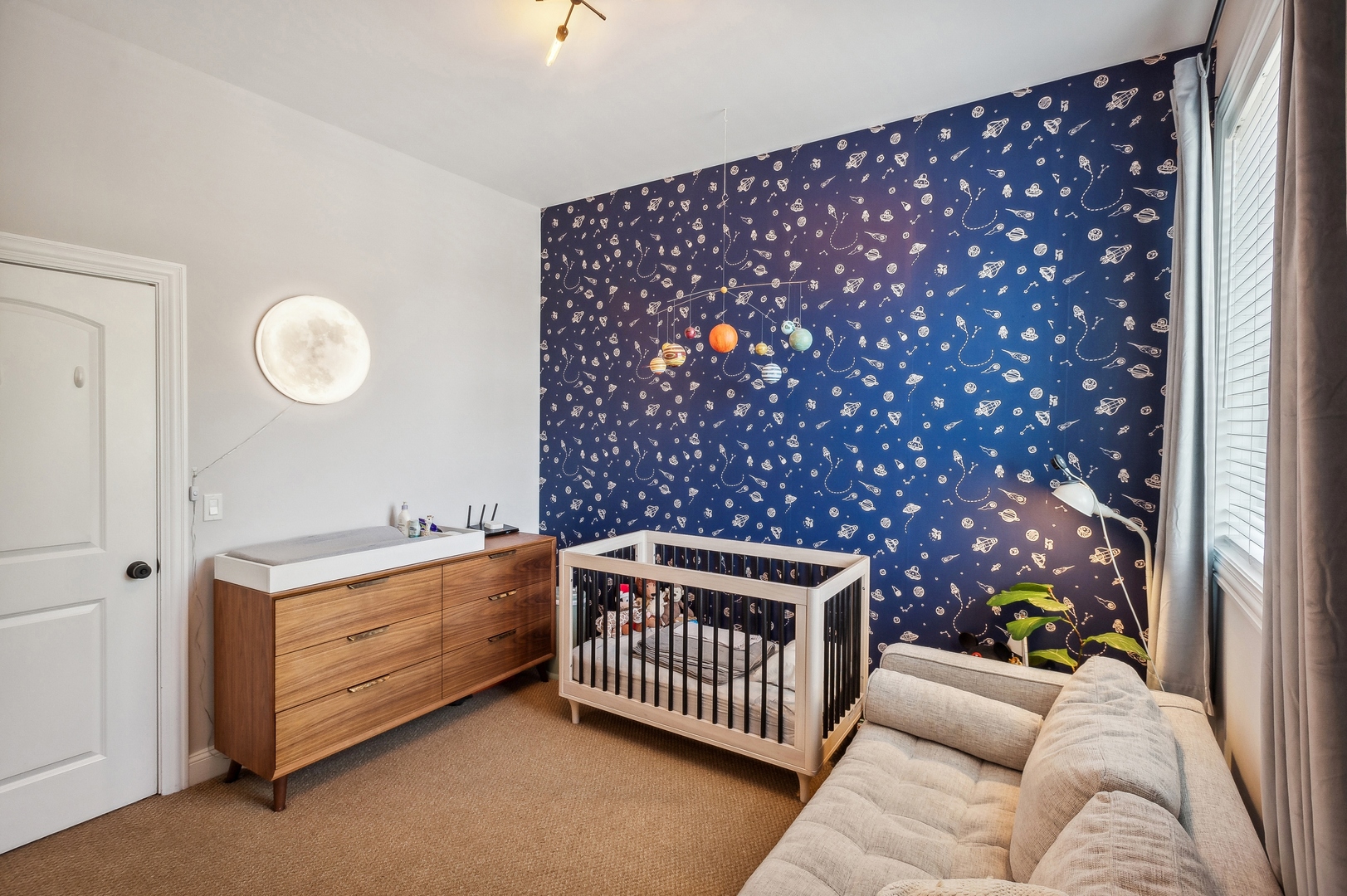 2931 N Milwaukee Avenue Unit: 2S