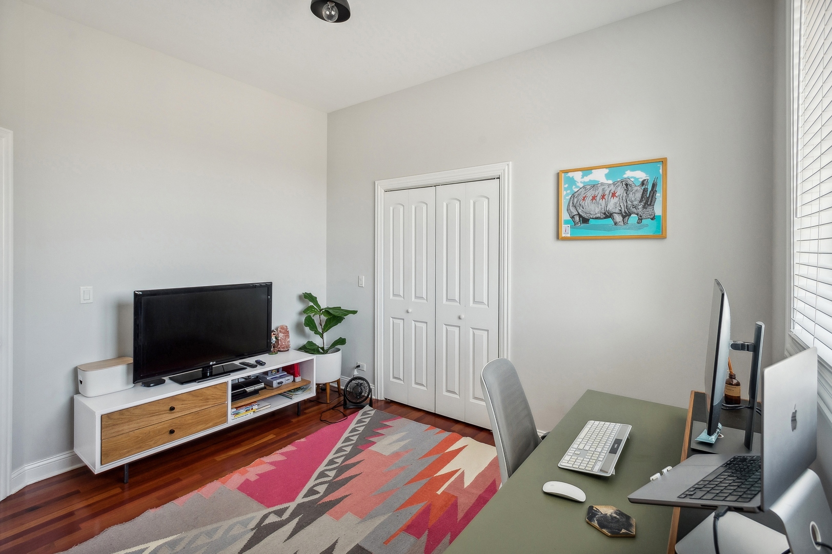 2931 N Milwaukee Avenue Unit: 2S