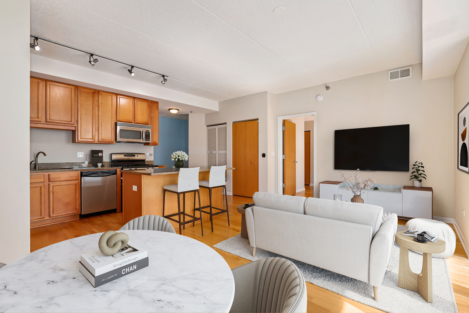 1250 S Indiana Avenue Unit: 905