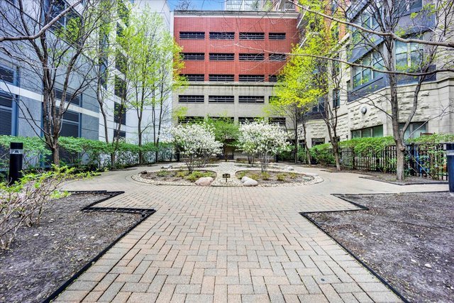 1250 S Indiana Avenue Unit: 905