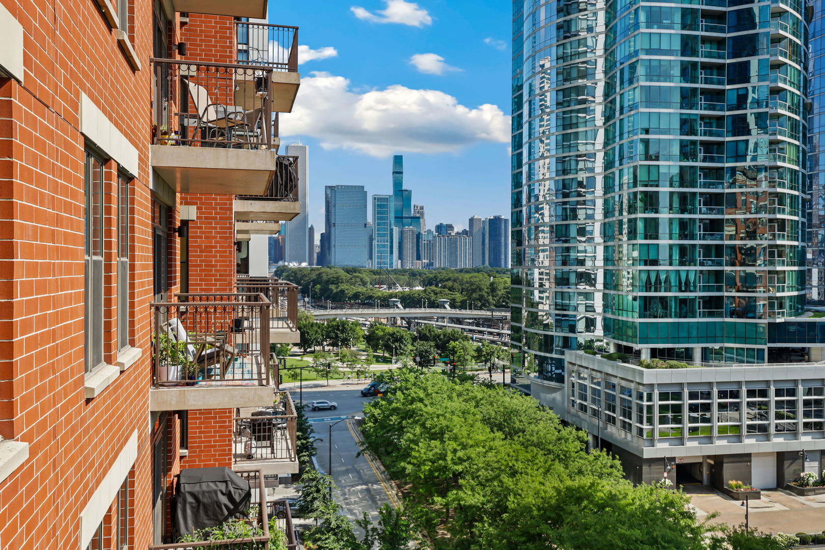 1250 S Indiana Avenue Unit: 905