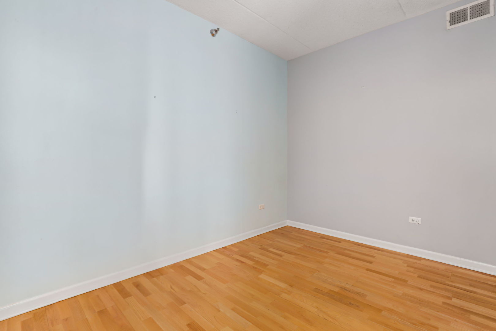 1250 S Indiana Avenue Unit: 905