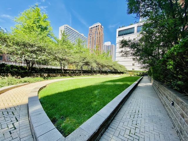 1250 S Indiana Avenue Unit: 905