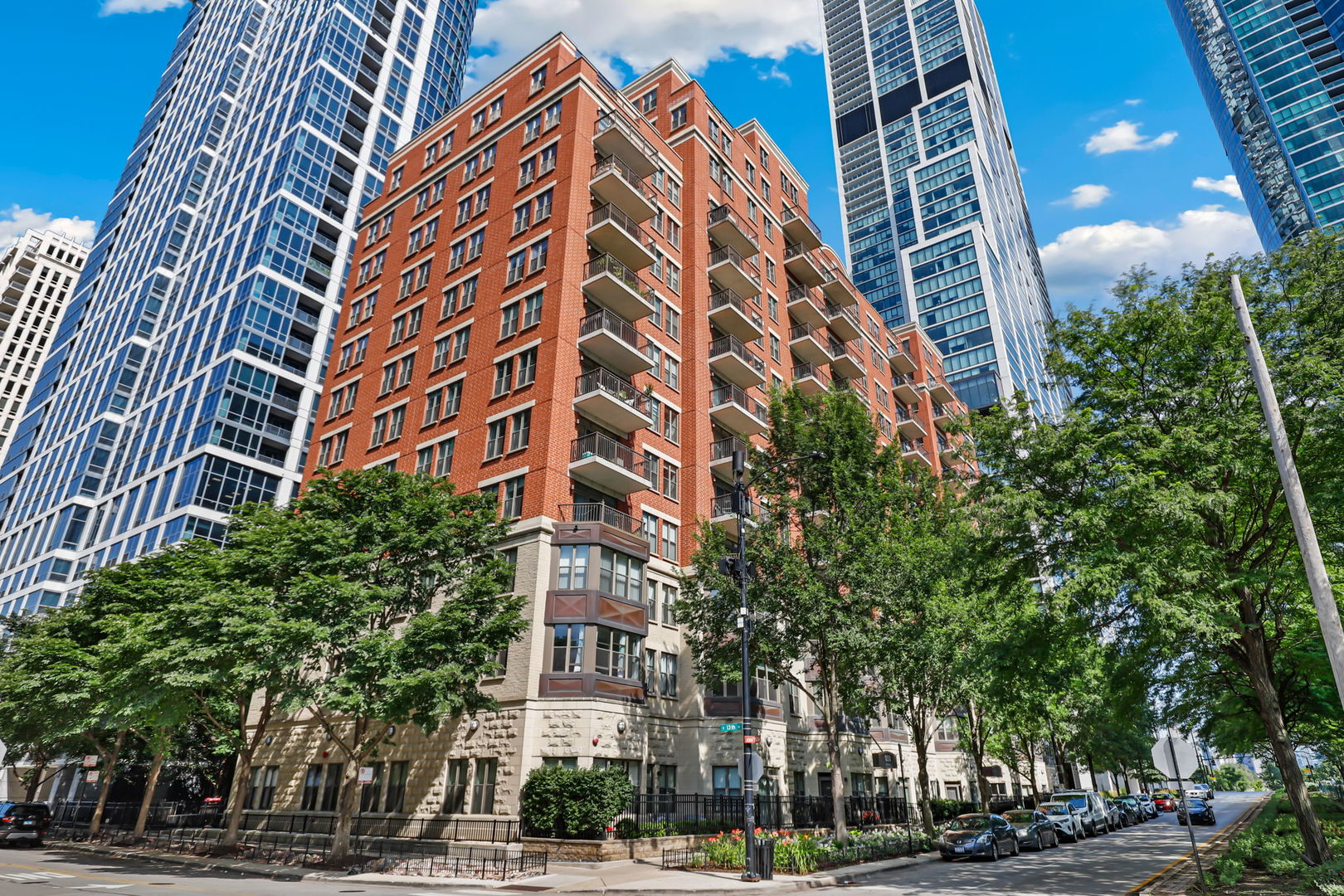 1250 S Indiana Avenue Unit: 905