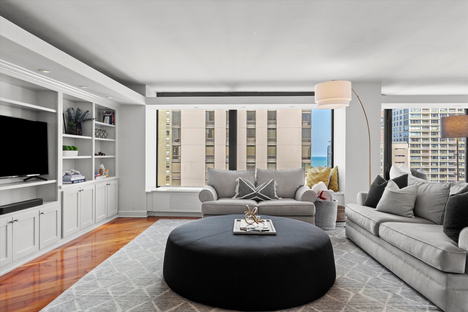 50 E Bellevue Place Unit: 2205
