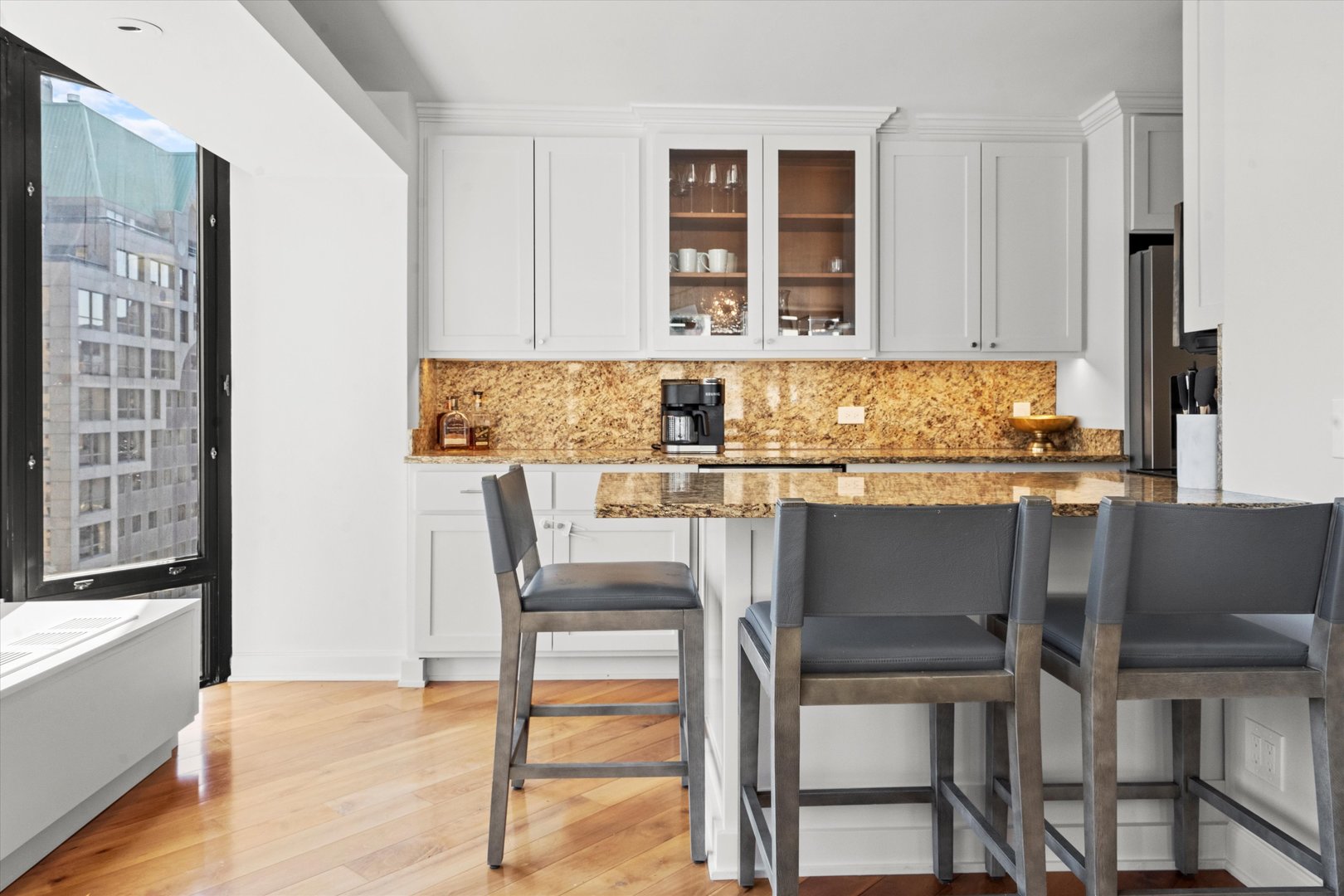 50 E Bellevue Place Unit: 2205