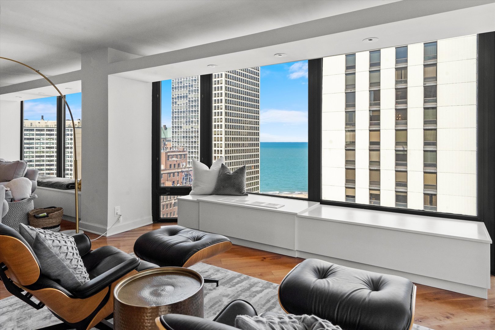 50 E Bellevue Place Unit: 2205